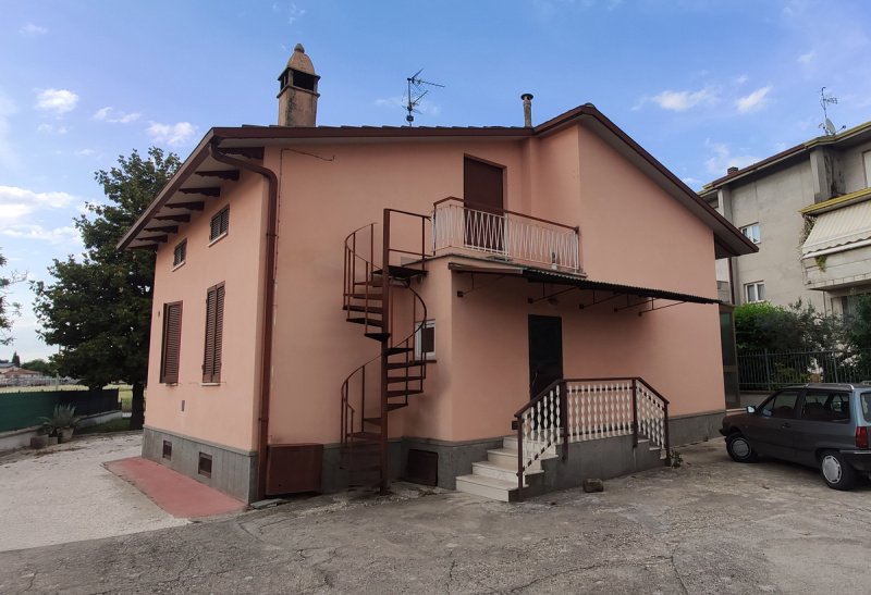 Вилла в Бастия-Умбра