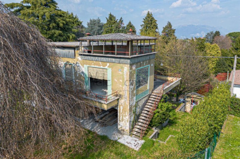 Villa a Inverigo