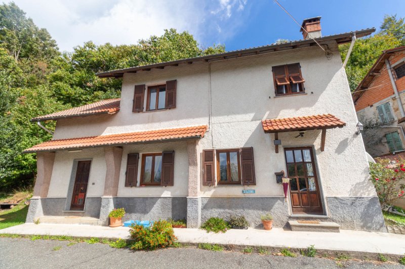 Detached house in Urbe