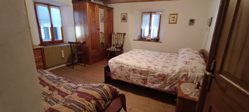 里戈拉托半独立房屋