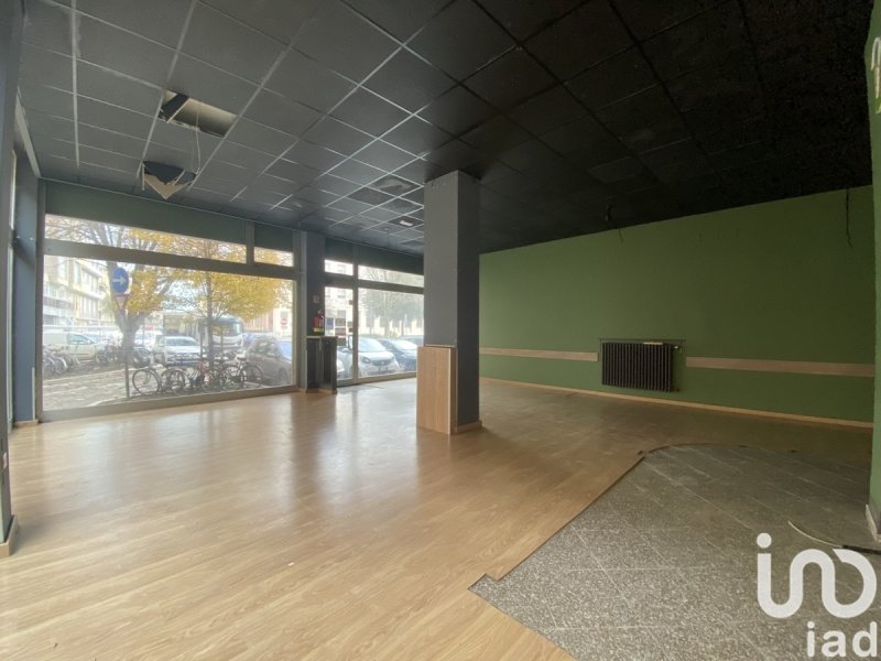 Edifício comercial em Pesaro