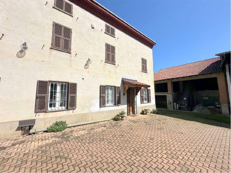 Особняк в Кастеллаццо-Бормида