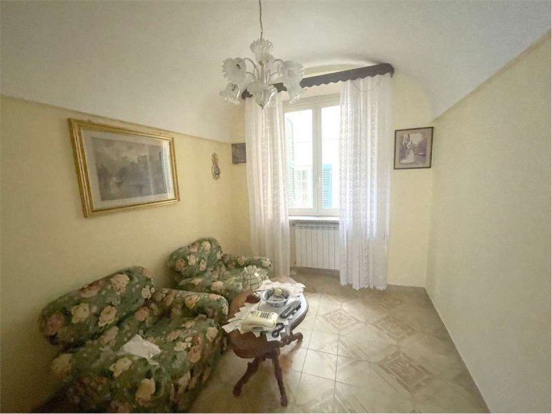 诺维利古雷公寓