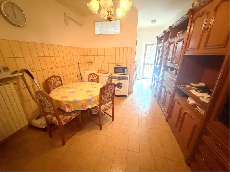 Casa semi-independiente en Novi Ligure