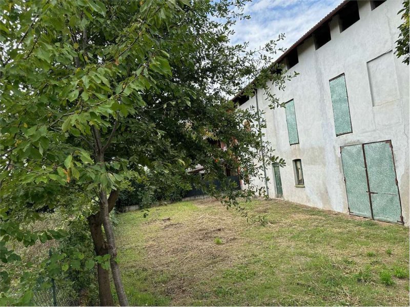 Bauernhaus in Capriata d'Orba