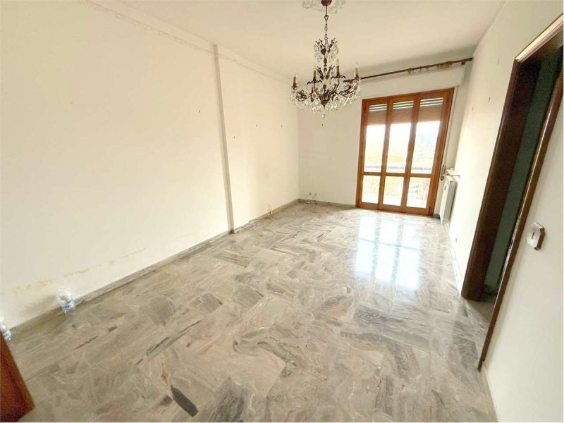 Apartamento em Novi Ligure
