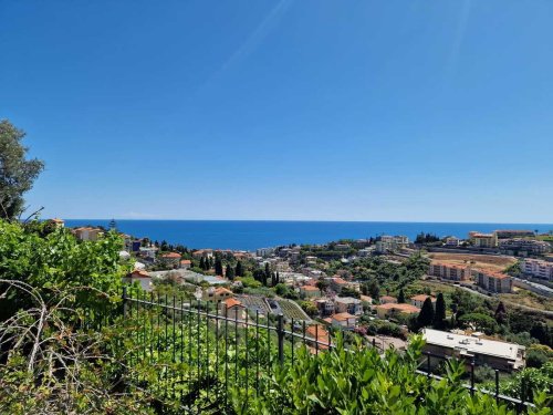 Fristående lägenhet i Sanremo