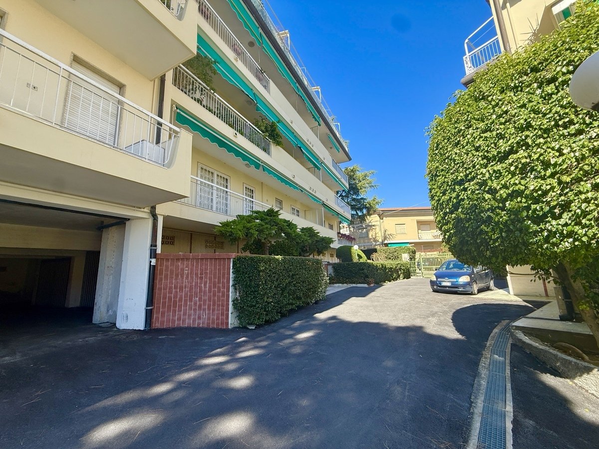 Property in Sanremo photo 3