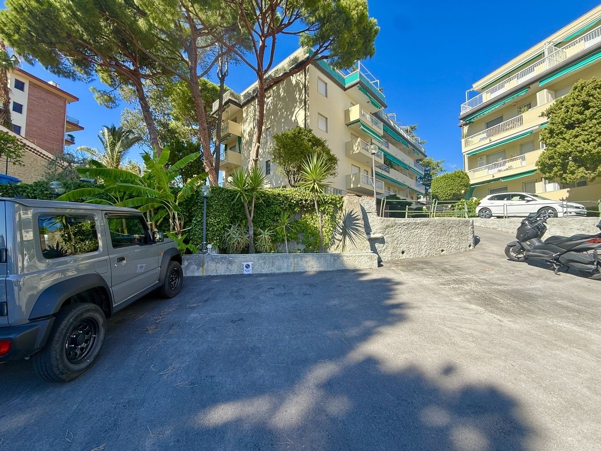 Property in Sanremo photo 4