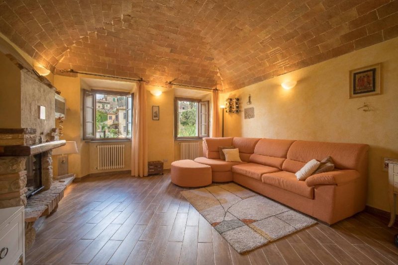 Apartamento em Volterra