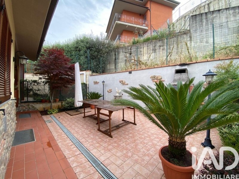 菲利内和因奇萨-瓦尔达诺公寓