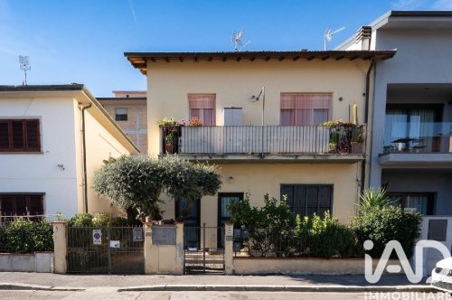 比森齐奥营公寓