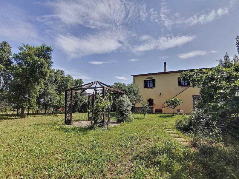 Casa geminada em Santa Luce