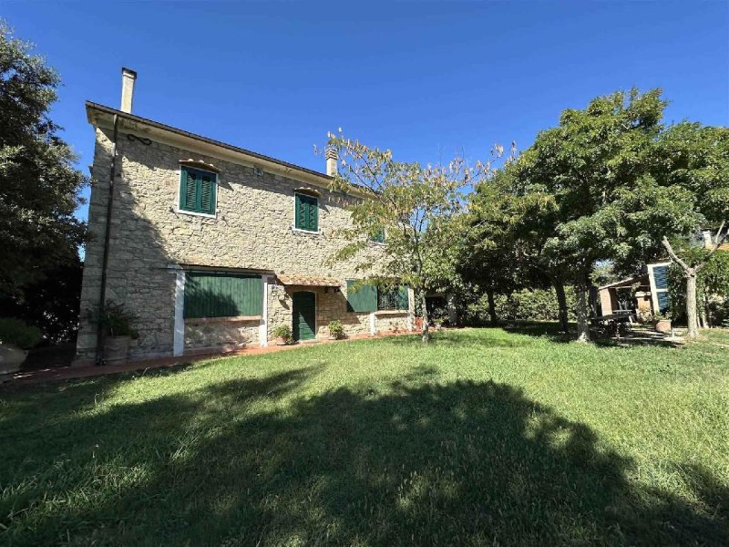 Отдельно стоящий дом в Розиньяно-Мариттимо