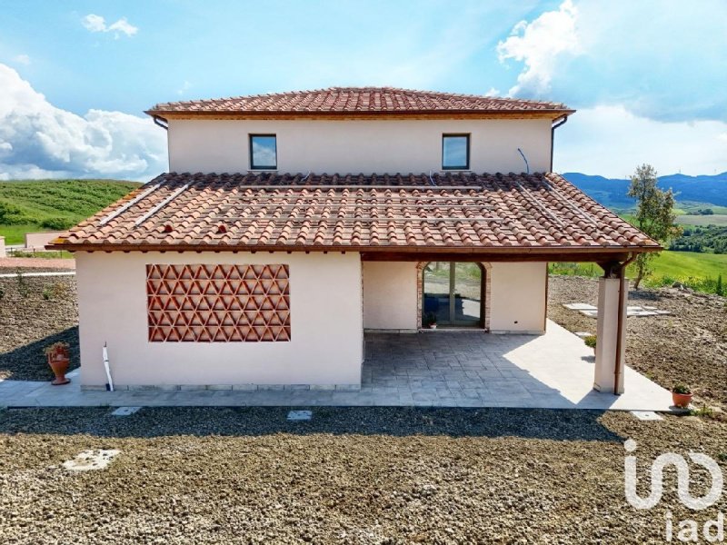 Country house in Lajatico