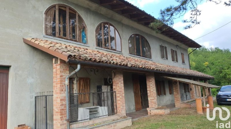 Сельский дом в Граццано-Бадольо