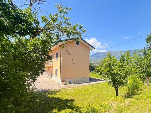 Maison individuelle à Alvito