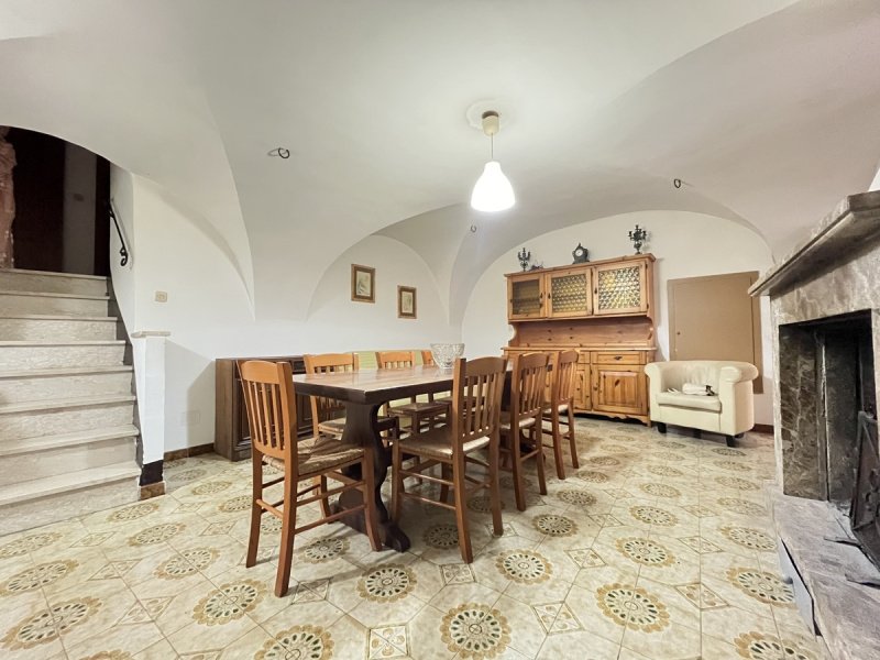 2 Bedrooms Self-contained apartment for sale in Alvito [800234] | Gate-away®