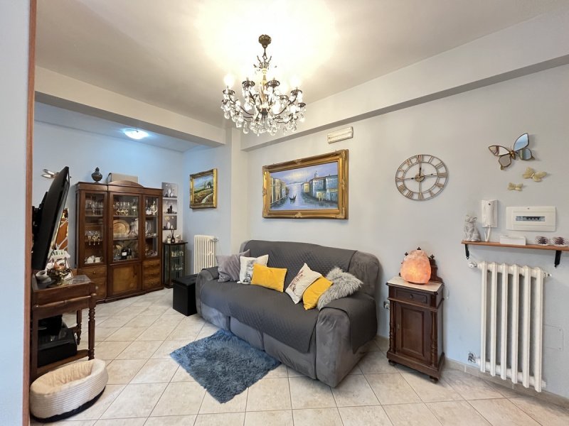 Wohnung in Atina