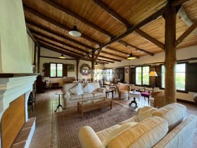 Villa in Villa Latina