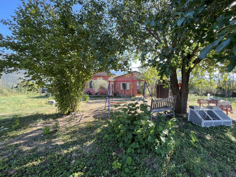 Maison individuelle à Alvito