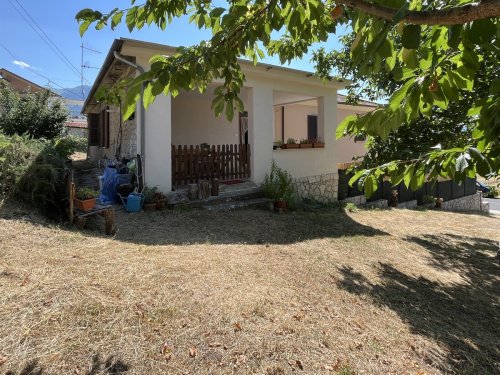 Casa semi-independiente en Alvito