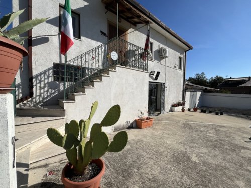 Vrijstaande woning in Atina
