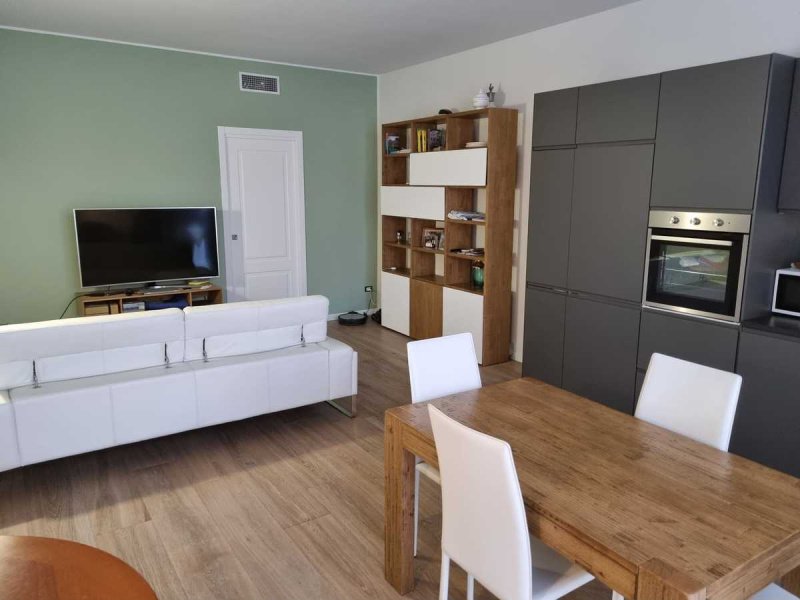 Apartamento independente em Milão