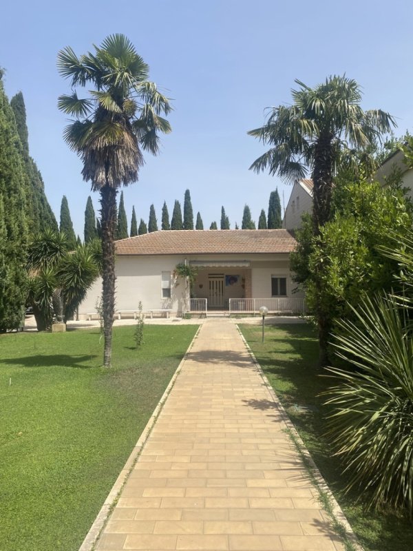 Особняк в Кьеути