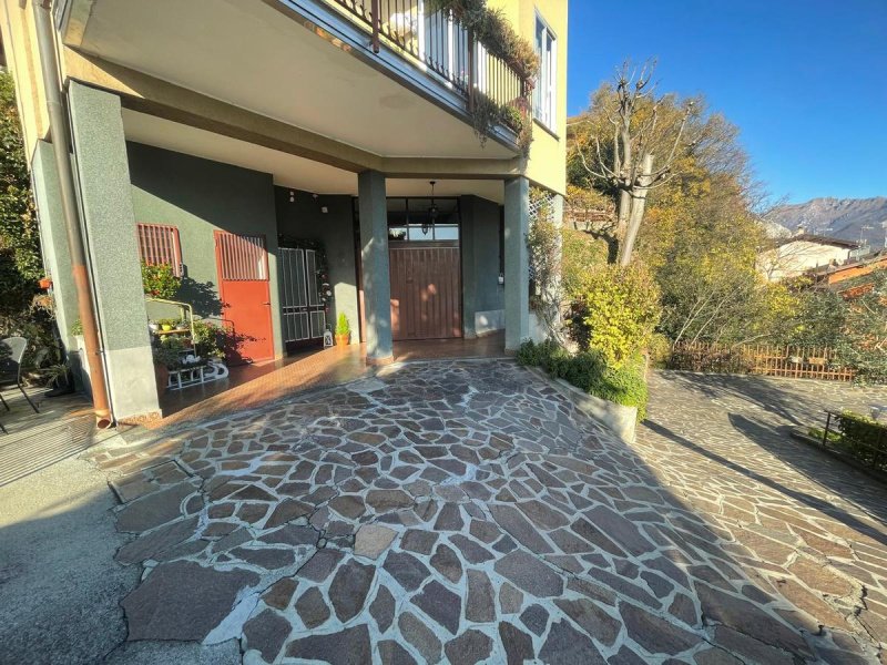 Вилла в Вальмадрера