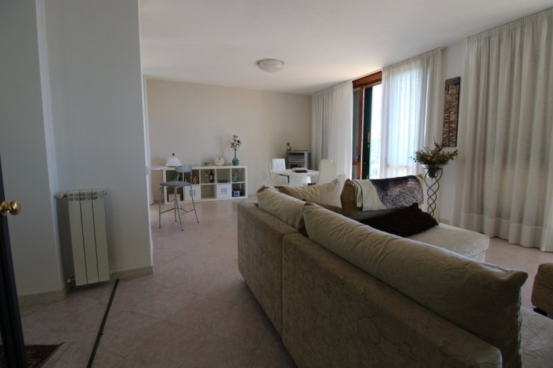 Moradia em Massarosa