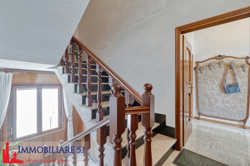 Особняк в Вальсамоджа