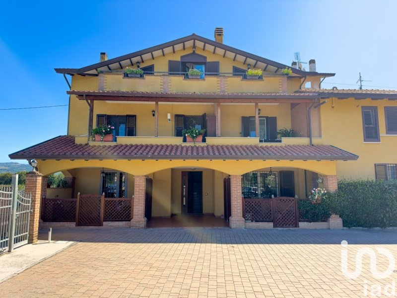 Квартира в Бастия-Умбра