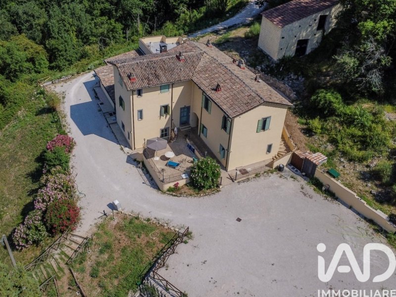 Casa de campo em Valtopina