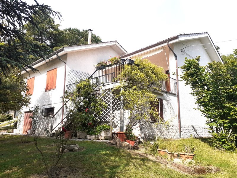 Casa independiente en Cingoli