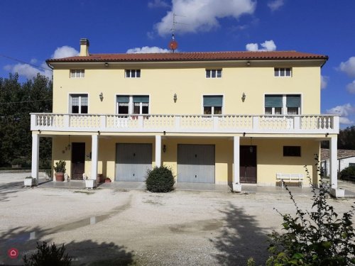 Landhaus in Filottrano