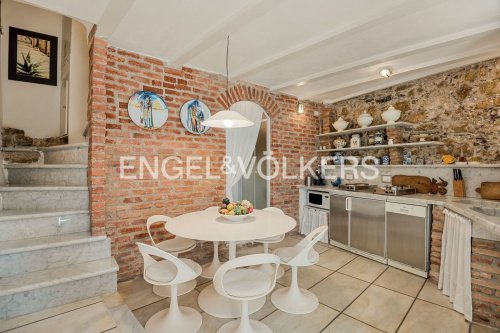 Крыша/земля в Леричи