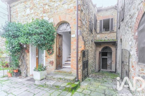 Apartamento em Monticiano