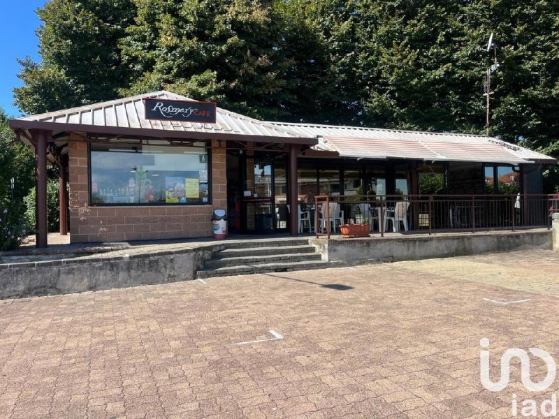 Edifício comercial em San Benigno Canavese