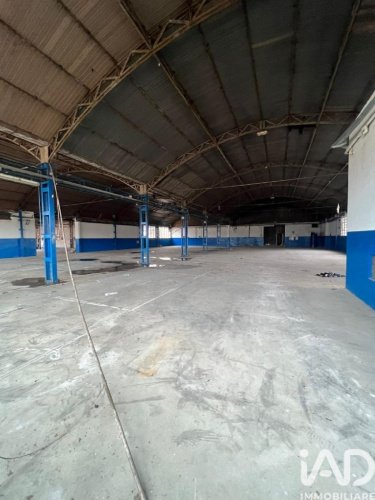 Edifício comercial em San Benigno Canavese