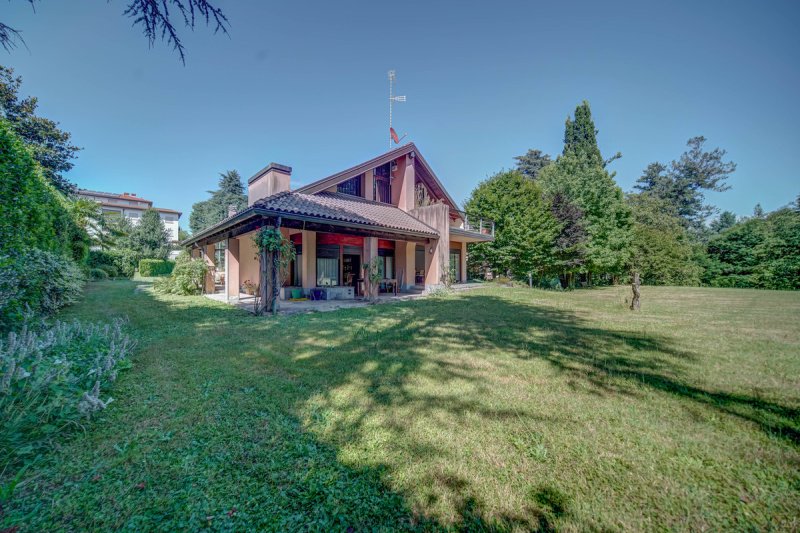 Villa in Albizzate