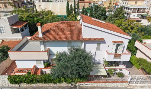 Вилла в Палермо