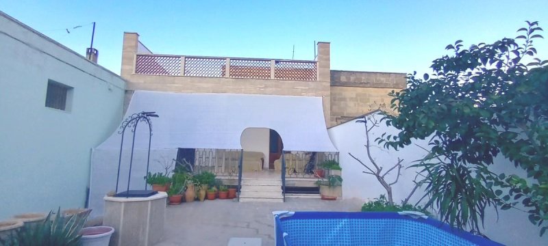 Историческое здание в Алессано