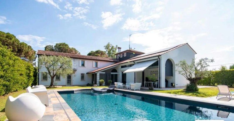 塞尔瓦扎诺-登特罗别墅