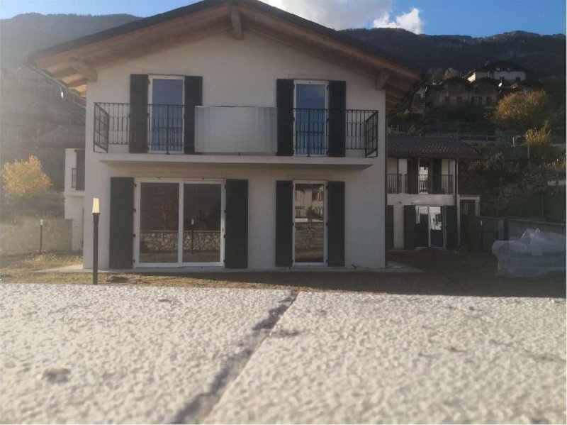 Terraced house in Nogaredo