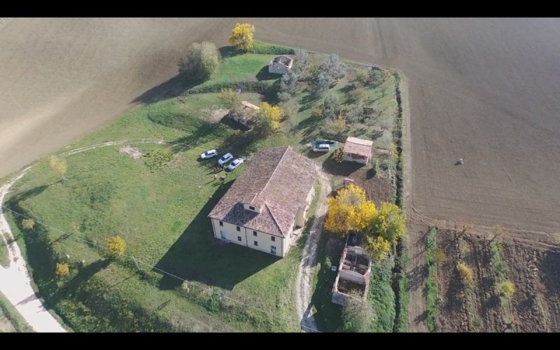 Casa de campo en San Severino Marche
