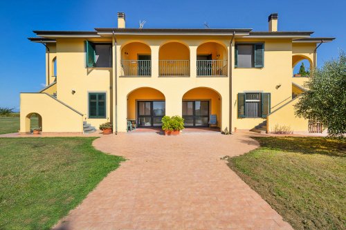 Hus på landet i Vecchiano