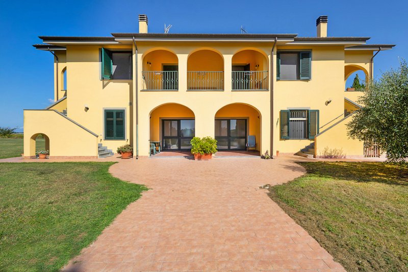 Hus på landet i Vecchiano