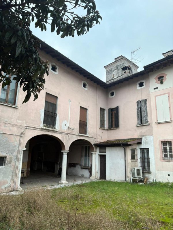 Palast in Ghedi