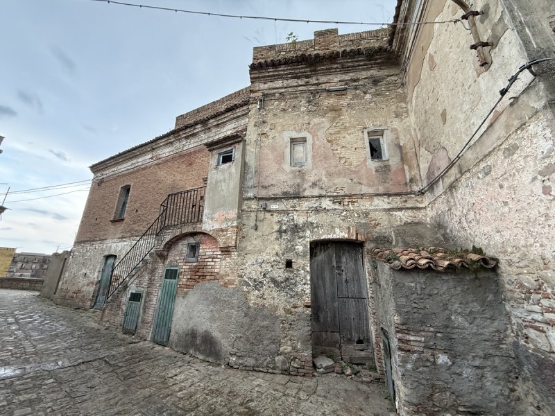 Многоквартирный дом в Сант'Арканджело